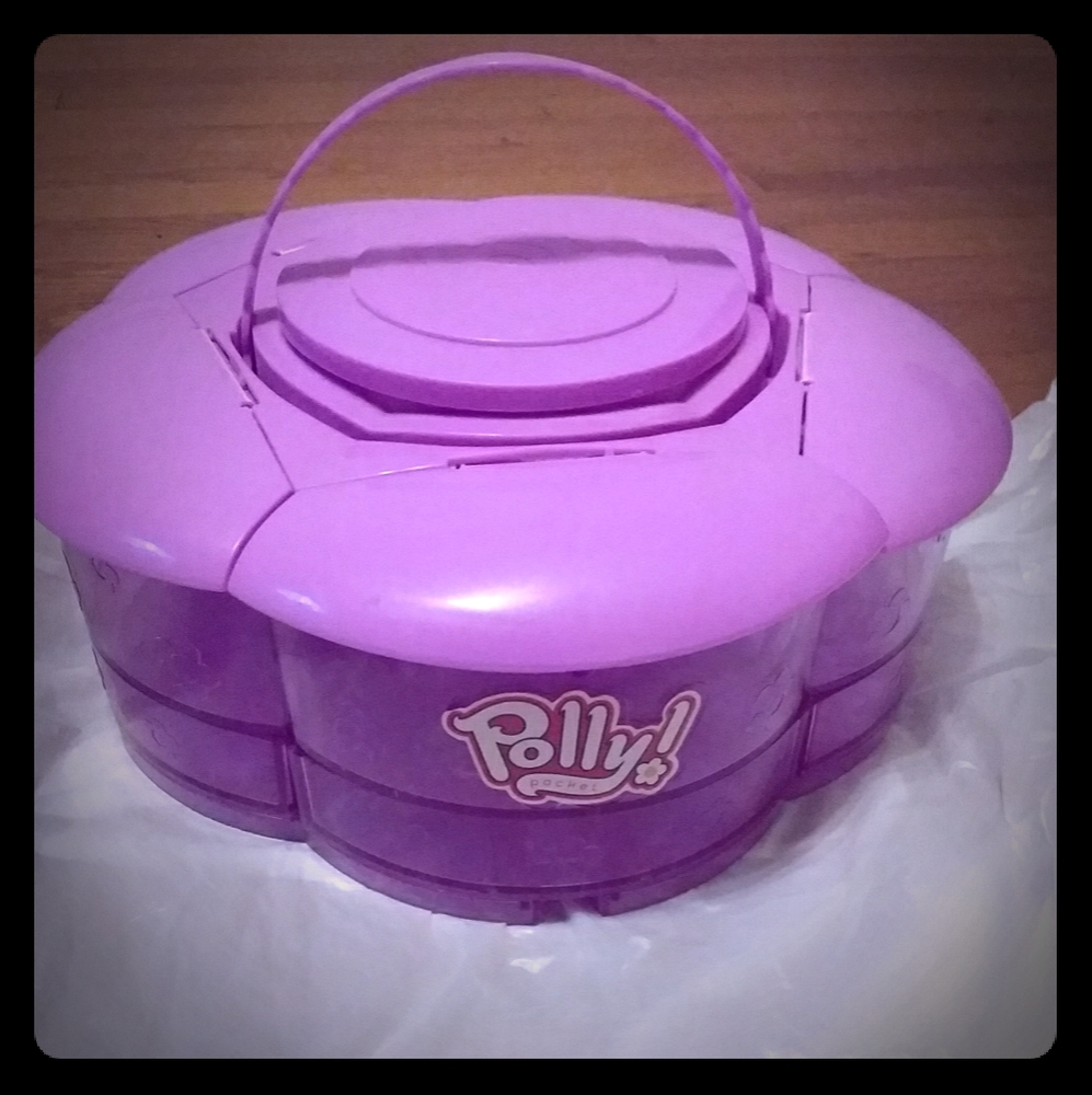 Polly pocket carry case